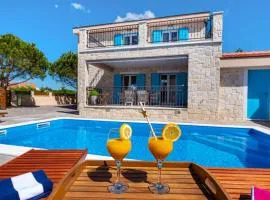 Pet Friendly Home In Privlaka