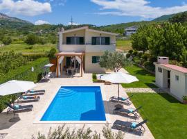 VILLA ROKO with 4 bedrooms, 32sqm heated pool