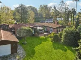Nice Home In Væggerløse With Wifi