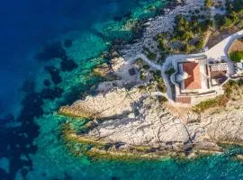 Nice Home In Vis With Kitchen