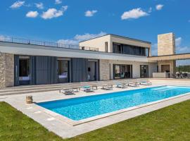 Villa La Reina Brtonigla, hotel in Brtonigla