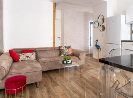 Suite & Lake - Proche du Lac d'Annecy, hotel in Annecy