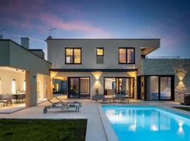 Villa Estate