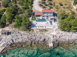 Awesome Home In Karbuni With Sauna