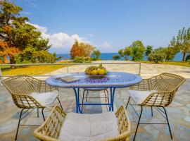 Elpida's Sea View Apartment, Hotel in Petalidi