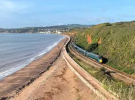 Seaview 2 bedroom flat in Devon