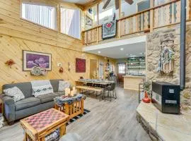< 1 Mi to Skiing: Family-Friendly Red River Haven