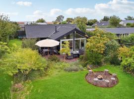 Awesome Home In Strøby With Wifi, hotel in Strøby