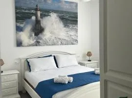 SEA&SUN House