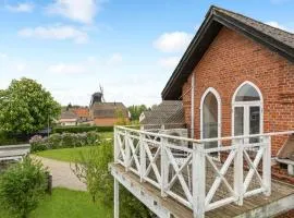Lovely Apartment In Højer With Wifi