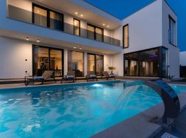 Villa Tonka, hotel a Frata