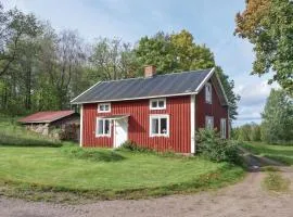 2 Bedroom Nice Home In Åsenhöga