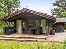 6 person holiday home in Ålbæk