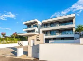 Beautiful Apartment In Malinska