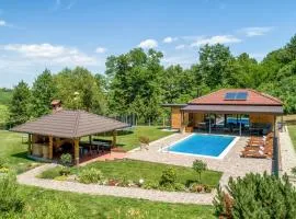Beautiful Home In Kelemen With Sauna