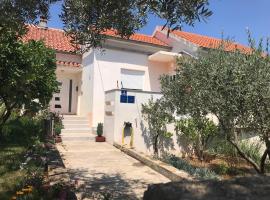 Apartments Ruzica, hotel i Lukoran
