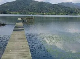 Linda cabaña con salida al Lago Rapel