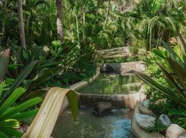 Brand new PH Relaxing is a must, hotel v destinaci Cruz de Huanacaxtle