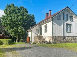 10 person holiday home in TVEDESTRAND, hotel a Tvedestrand