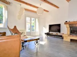 Pet Friendly Home In Laudun-Lardoise