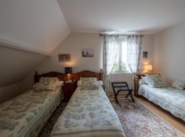 Suite familiale confortable avec WiFi à Saint-Benoît-sur-Loire, animaux admis - FR-1-590-447, hotel v destinaci Saint-Benoît-sur-Loire