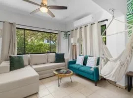 Casa Verde 2b2b Completely Renovated Ground Unit