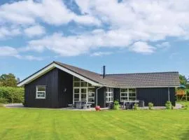 Four-Bedroom Holiday Home In Storvorde