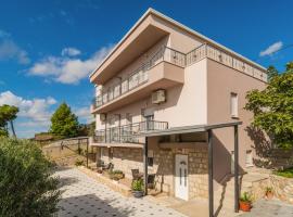 Studio Apartment In Mali Rat, hotel a Sumpetar