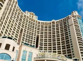 Four seasons at san stefano grand plaza