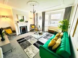 Meadows Court - Wyndale Living - Mansion Style Apt