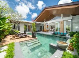 Villa private swimming pool and garden