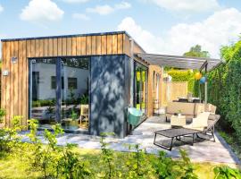 2 Bedroom Cozy Home In Heinkenszand, hotel 4 bintang di heinkenszand