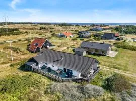 Spacious Holiday Home, Located Close To The North Sea, Halfway Between Hvide Sande And Søndervig, With A Spa And Sauna,