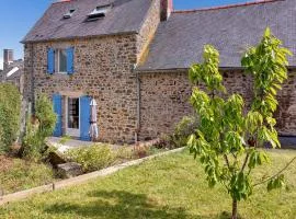 Gorgeous Home In Saint-Clet With Wifi