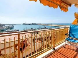 Stunning Apartment In Vinaròs