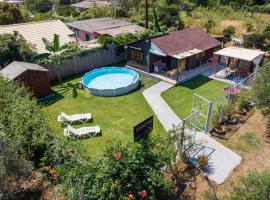 Halikounas에 위치한 글램핑장 Maxim Wooden holiday