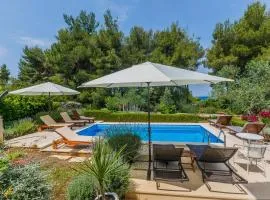 House Sanda