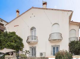 Gorgeous Home In Perpignan With Wifi, hotel a Perpinyà