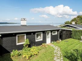 One-Bedroom Holiday Home Ølsted With Sea View 09, hôtel à Ølsted