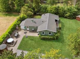 Lovely Home In Tranek&aelig;r With Sauna, spa hotel v mestu Tranek&aelig;r