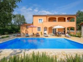 Three-Bedroom Holiday Home In Sv,lovrec