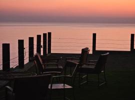 Wadi ashab chalets شاليهات وادي الشاب, homestay in Sur