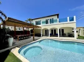 Private 7 BR Villa and Pool near Palm Beach