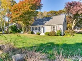 Bike to Private Beach Cape Cod Escape with Sunroom