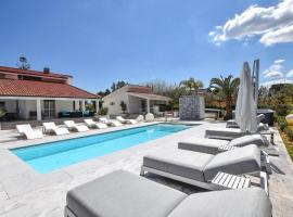 Villa Delle Sterlizie, hotel v destinaci Valguarnera