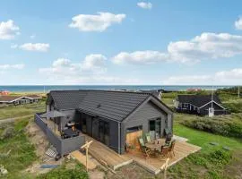 3 Bedroom Lovely Home In Hjørring