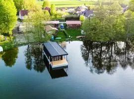 2 Bedroom Gorgeous Ship In Kruklanki