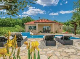 3 Bedroom Cozy Home In Grubine