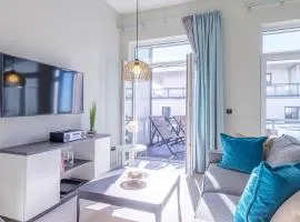 Admiralssuite - Exklusive 5-Sterne-Ferienwohnung mit Westbalkon in der Seefahrtsschule Wustrow