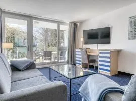 Strandrose an der Seebrücke Zingst